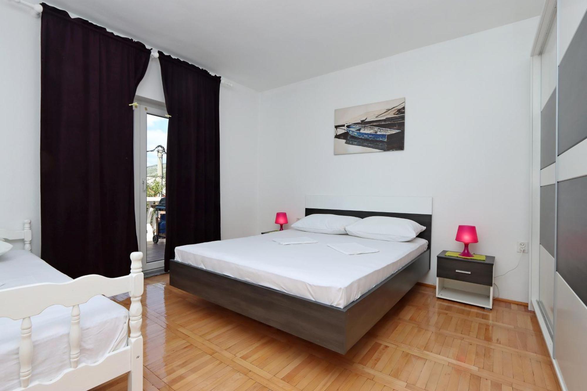 Apartments With A Parking Space Senj - 5571 Extérieur photo