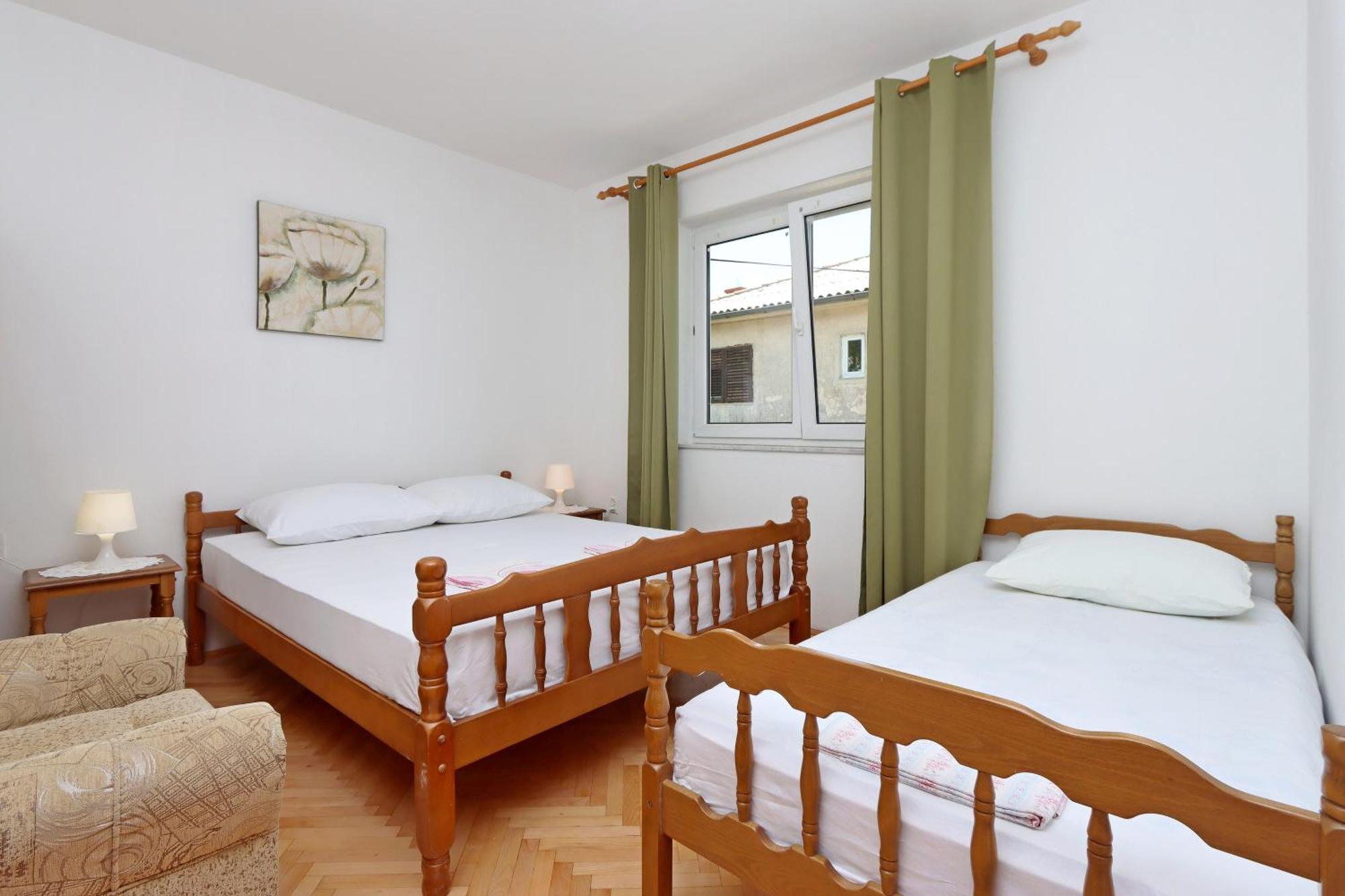 Apartments With A Parking Space Senj - 5571 Extérieur photo